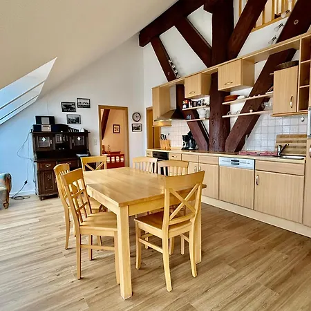 Visquard Apartament *